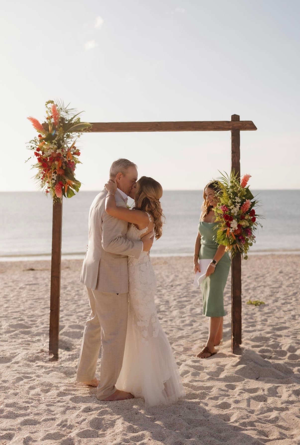 Elegant wedding sweetheart table